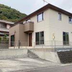 平成29年築　リフォーム済　駐車場2台(外観)