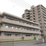 A棟3階建の１階部分です。(外観)