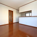 １階ＬＤＫ（１２帖）対面キッチン (居間)