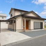 南西側に広いスペースがあります。(外観)