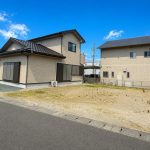 カーポートは１台分です。 (外観)