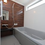 1階浴室(追焚き機能付) (風呂) 1階浴室(追焚き機能付) (風呂)