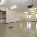 １階給湯室　給湯室は各階にあります。