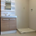 トイレ、洗面化粧台と洗濯機置場は、各階にあります。