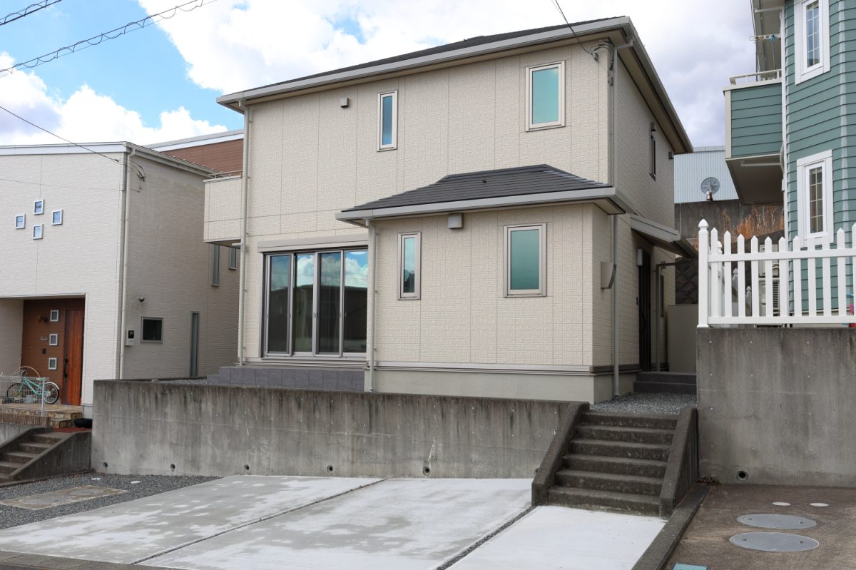 静岡県裾野市今里の中古住宅